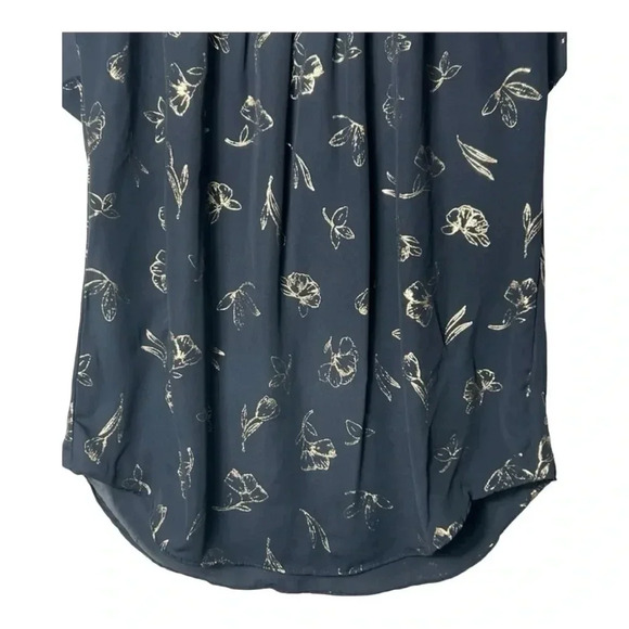1452. LAUREN CONRAD SHORT CAP SLEEVE BLOUSE GRAY/METALLIC GOLD COLORS‎ FLORAL - Picture 4 of 9